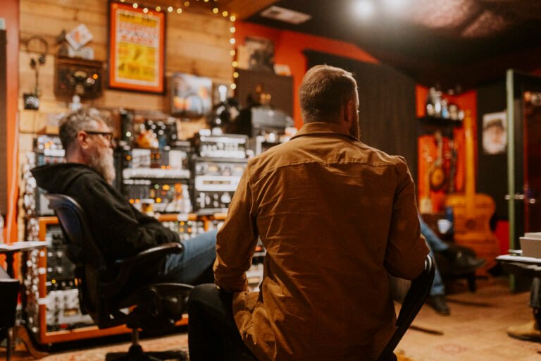 Roger Jaegar | Artist Session Content